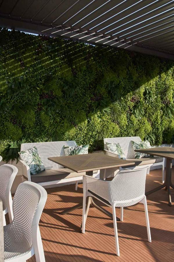 7rizes Luxury Living Aparthotel