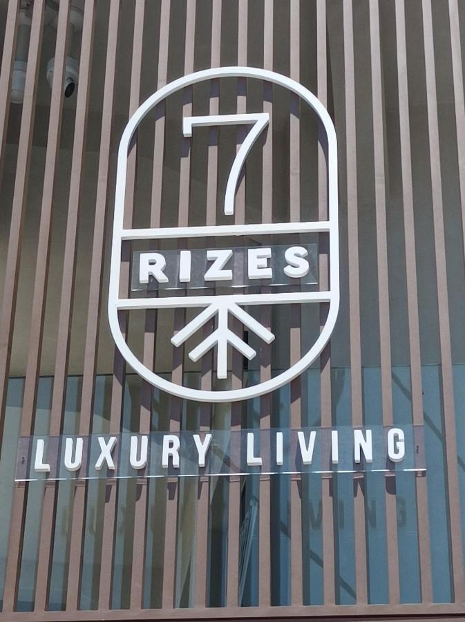 7rizes Luxury Living *
